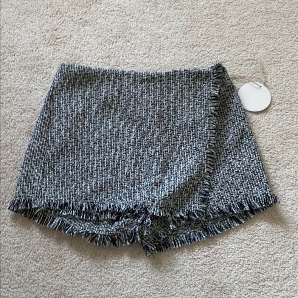 Black and white skort